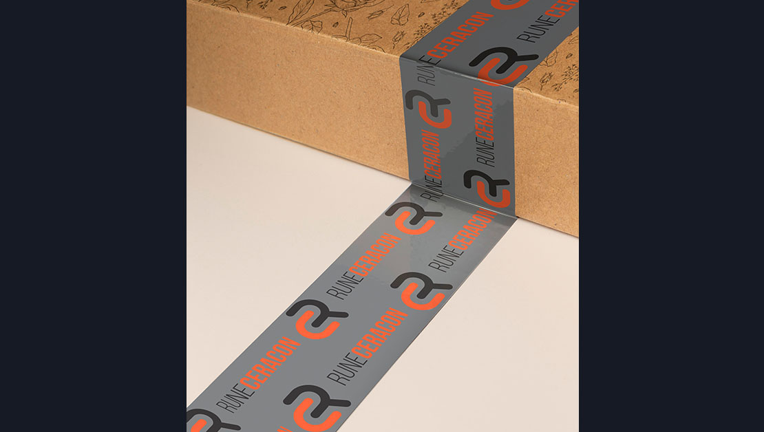 Taśma pakowa z nadrukiem logo Rune Ceracon