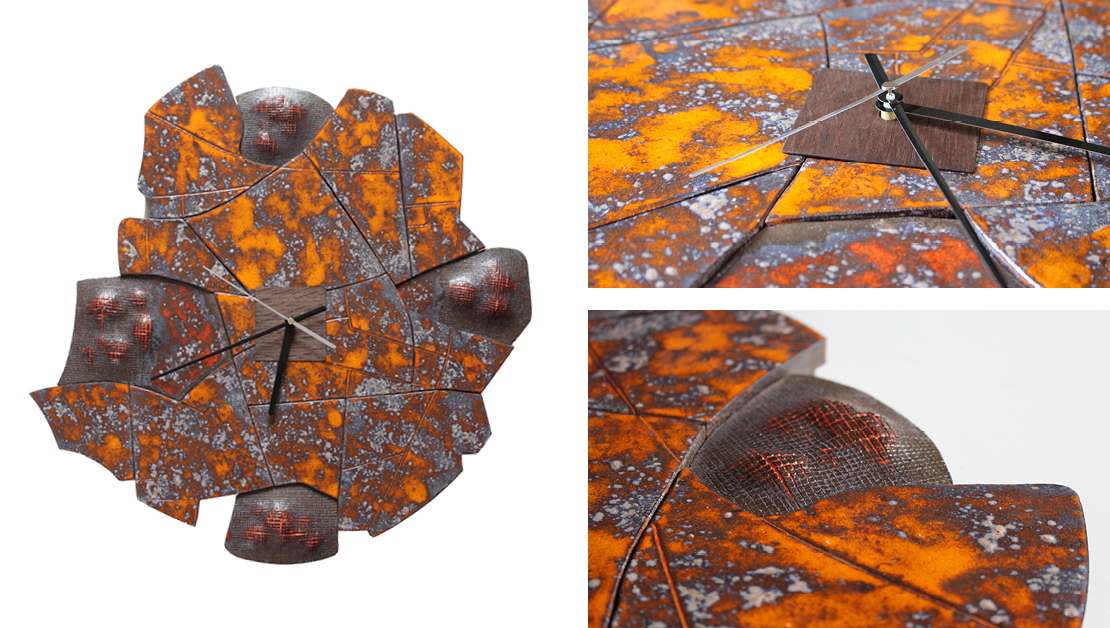 Ręcznie robiony, szkliwiony zegar ceramiczny